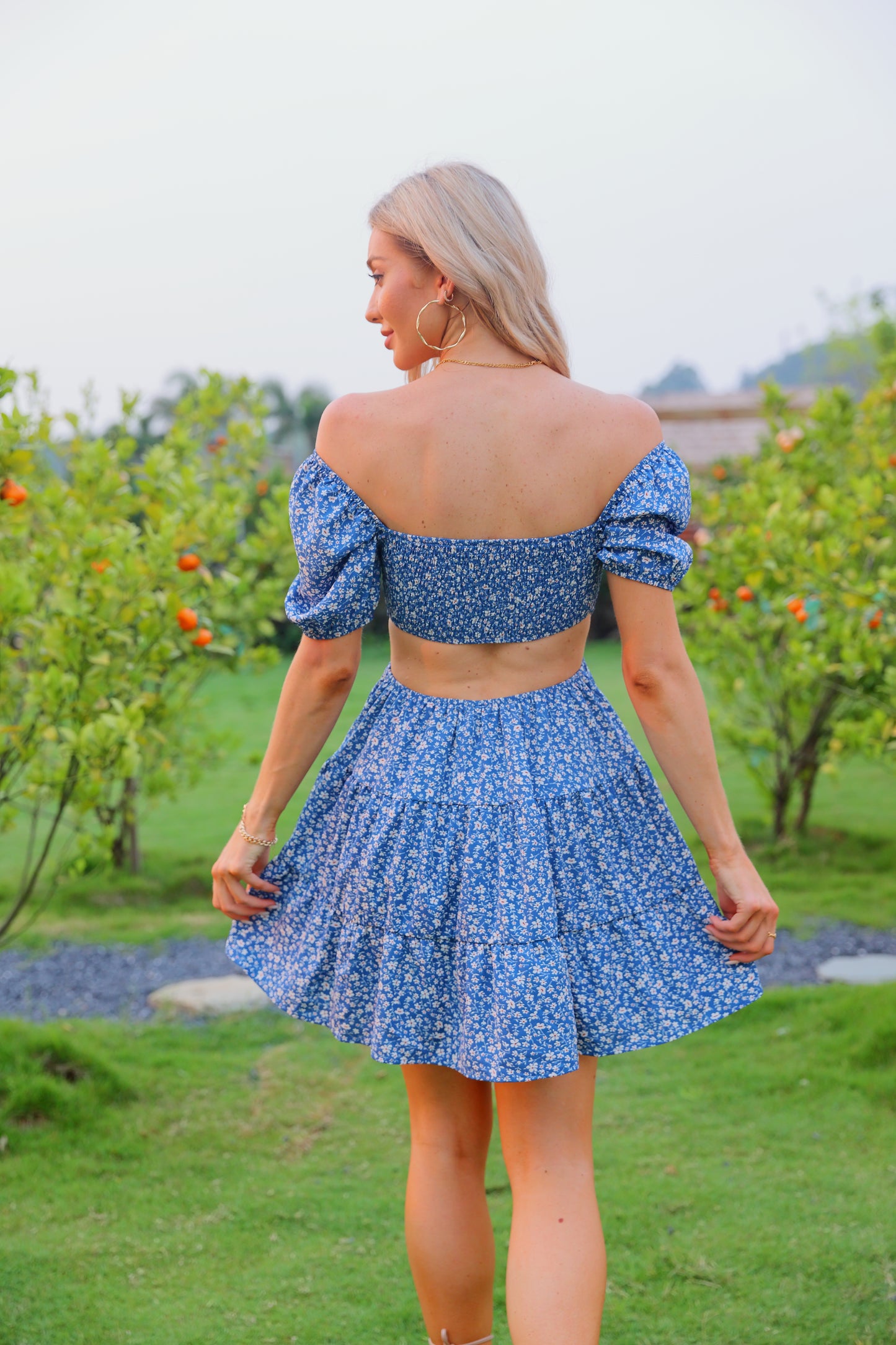 Byinns Women’s Square Neck Ruffle Mini Dress Smocked Cut Out Ditsy Floral Backless Tiered Puff Short Sleeve Dress