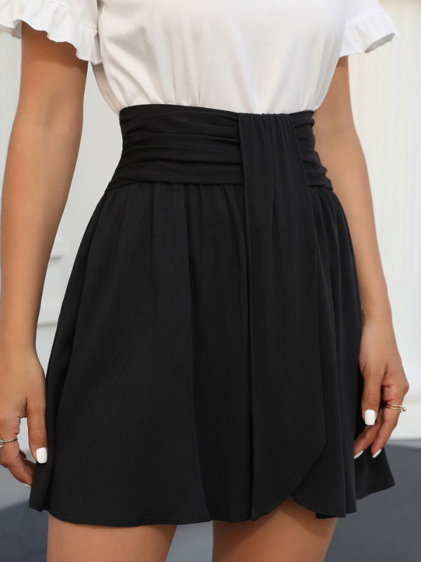 Front waist horizontal pleated half skirt